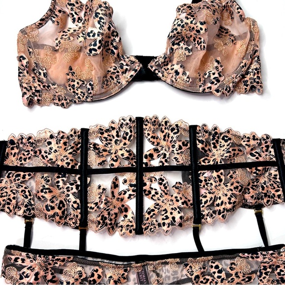 3pc‎ Victoria’s Secret Very Sexy Sheer Leopard Bra Waist Cincher Garter & Thong - Picture 13 of 17
